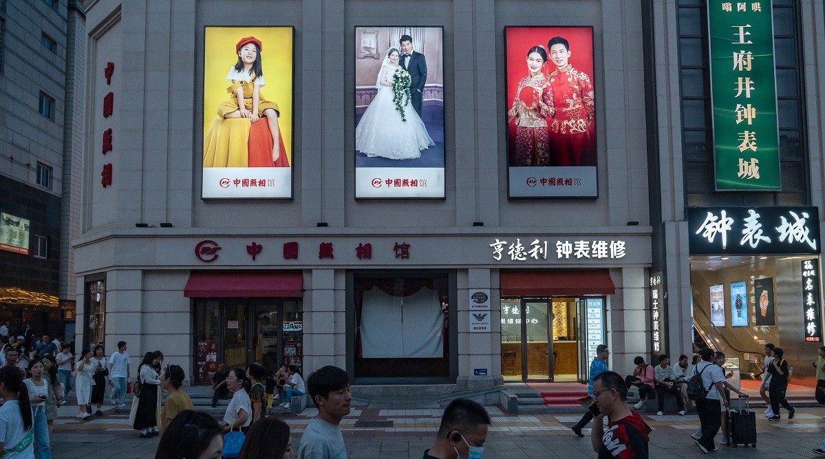 I hope to unveil some presents and bank them closer to Christmas in this I’ll be there for You market, Always - THE EDGE SINGAPOR