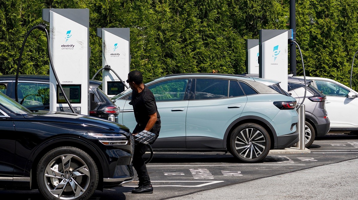 Despite billions spent on charging infrastructure, there are still not enough charging stations in the US and around the world - THE EDGE SINGAPORE