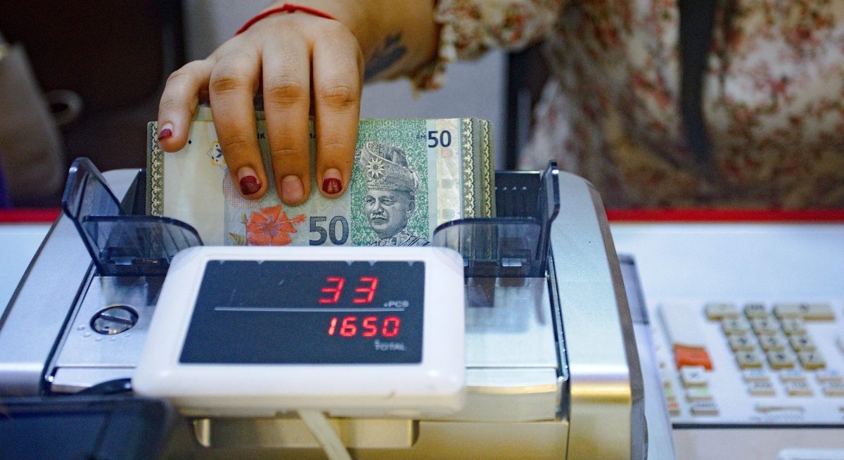 Outlook for the ringgit: Between structural drag and cyclical relief - THE EDGE SINGAPORE