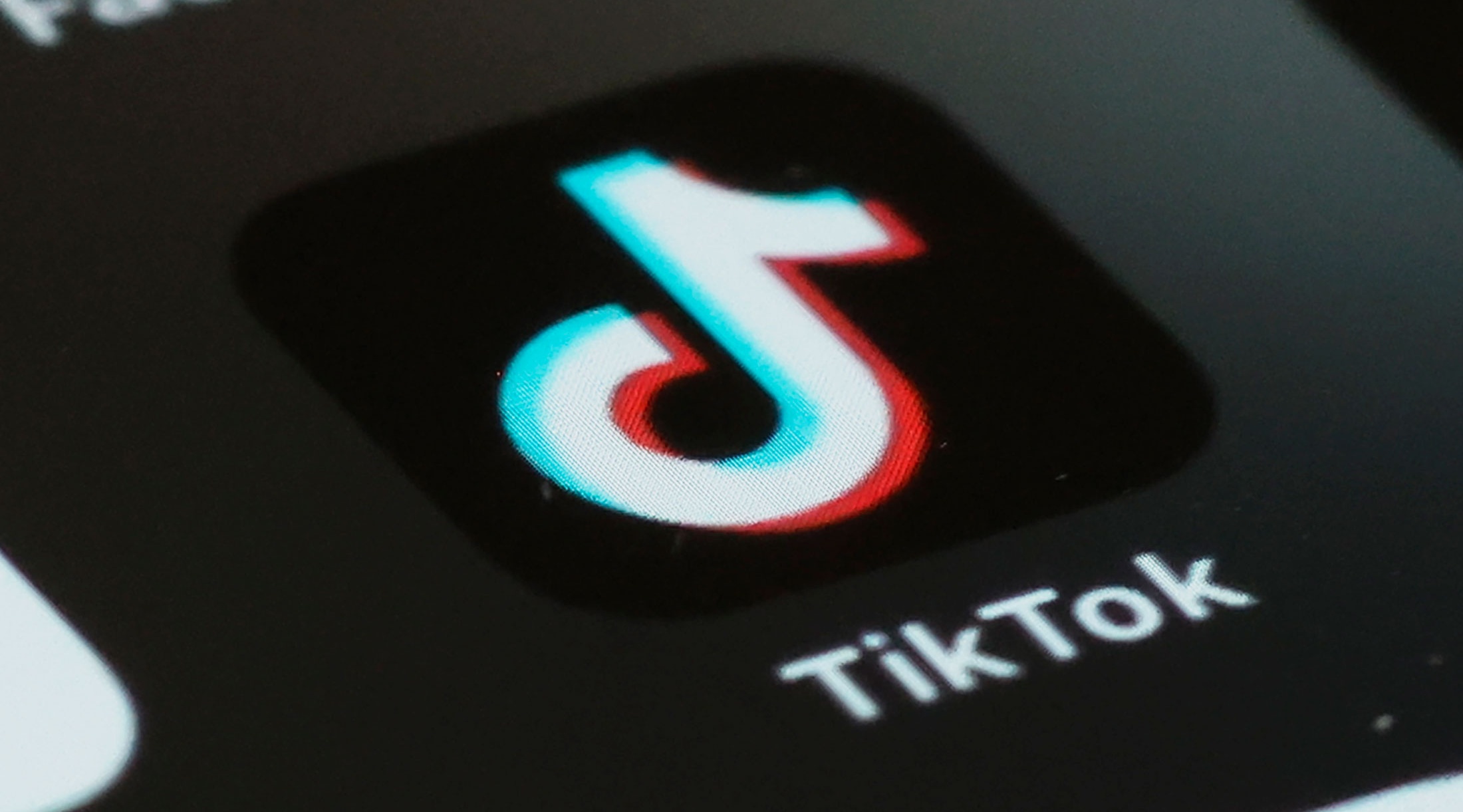 TikTok faces fine over €500 million for EU data sent to China - THE EDGE SINGAPORE