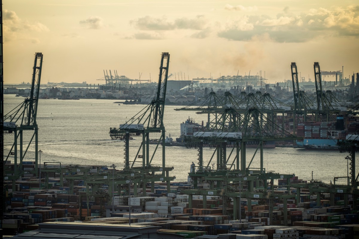 Economists mixed on Singapore’s August 11.3% y-o-y NODX slowdown - THE EDGE SINGAPORE