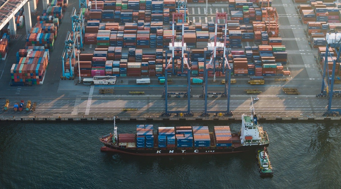 Seoul — the US’s sixth-biggest trading partner — averts a 25% levy that was set to take effect Aug 1 - THE EDGE SINGAPORE