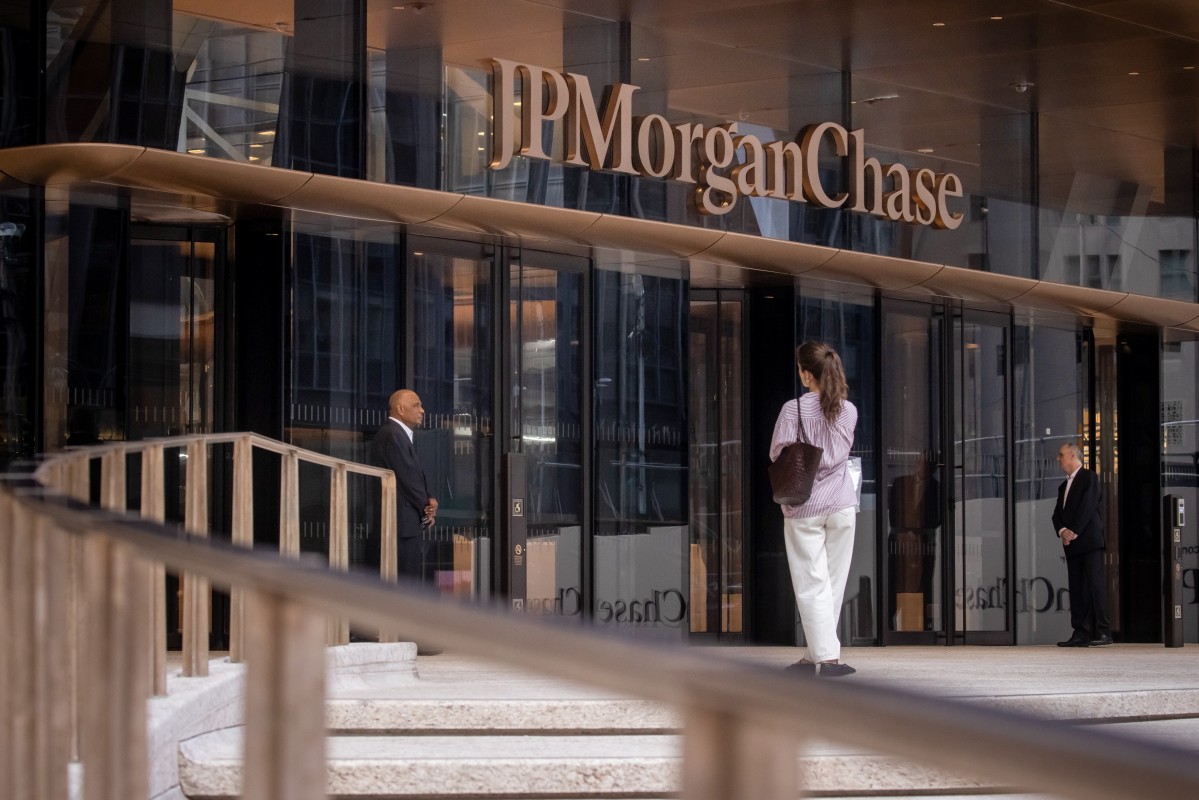 JPMorgan upgraded by S&P after decade of market-share gains
