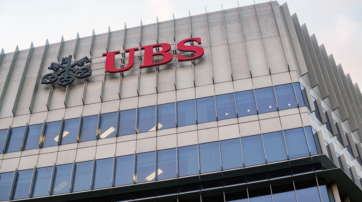 Navigating client relationships with AI