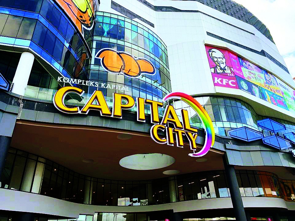 Mustafa may be eyeing another outlet in Johor Bahru, sources say - THE EDGE SINGAPORE