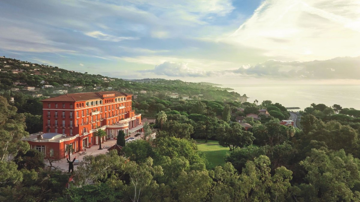 Jewel in the crown - THE EDGE SINGAPORE