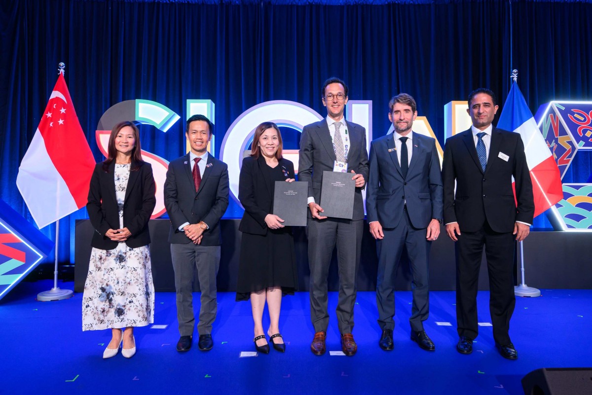 Keppel shares open 18 cents lower on Liberty Wireless civil claim