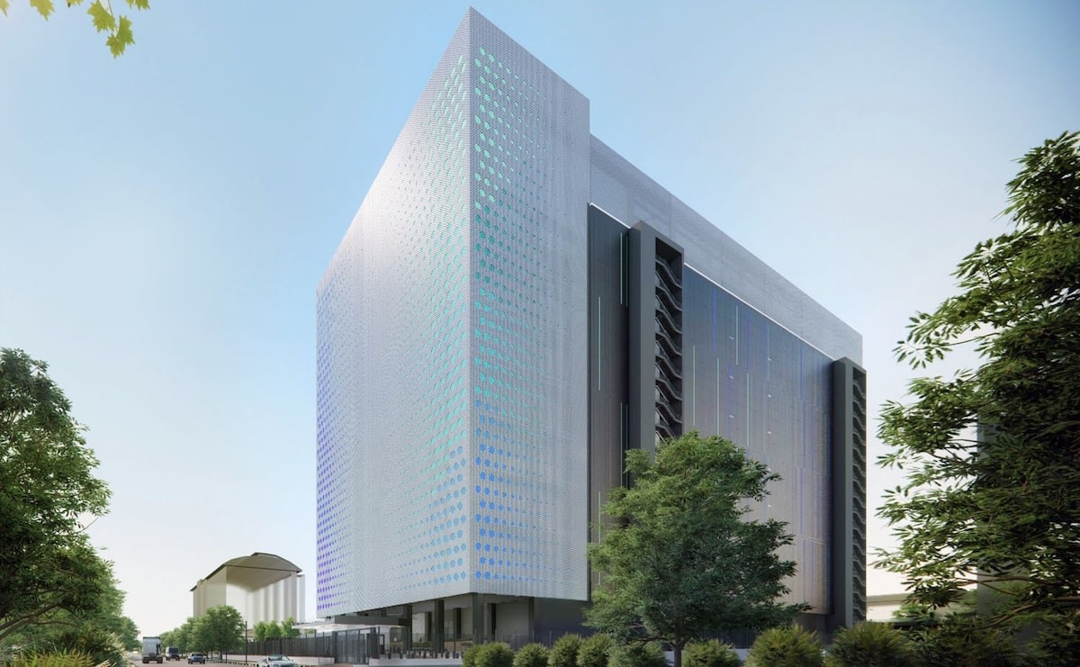 Singtel harbours bigger data centre ambition; eyes mobile market repai - THE EDGE SINGAPORE