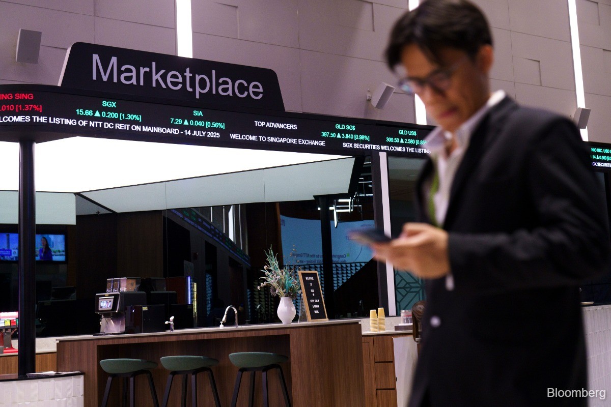 Singapore begins allocating $5b to boost local stocks