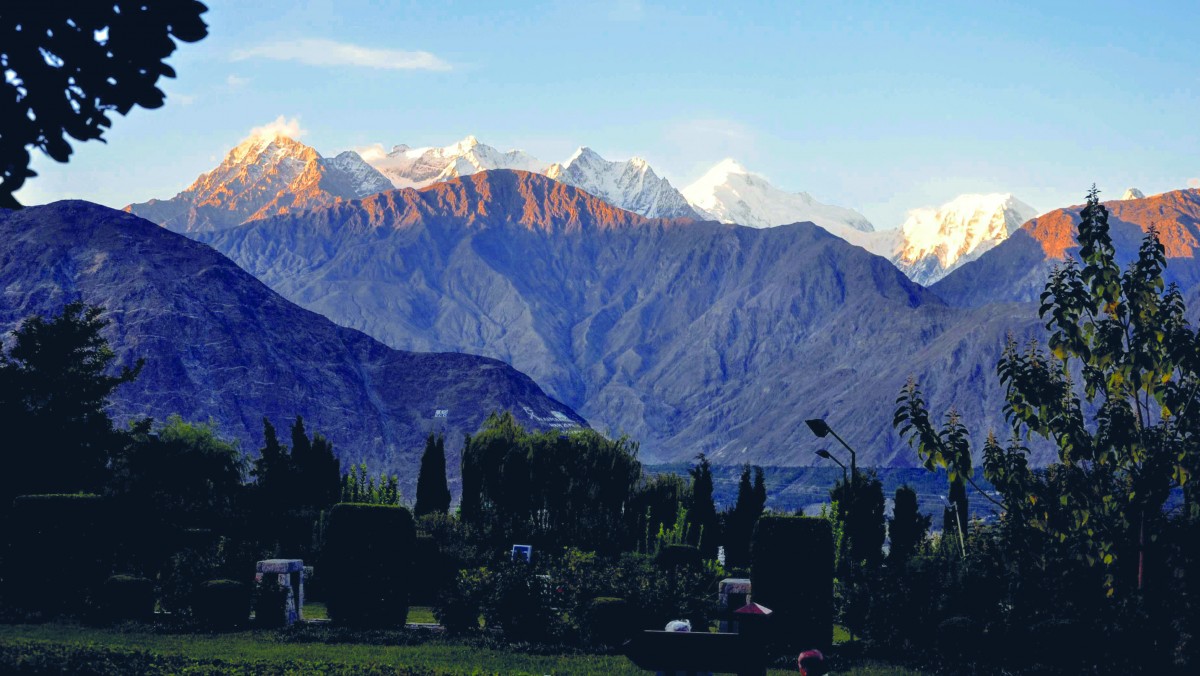 Between Buddha and the border 