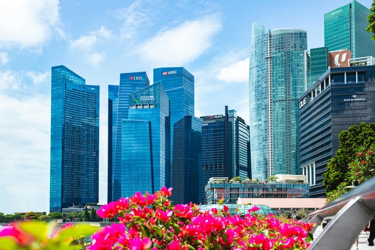 Singapore financial firms lead AI adoption but still lose clients over onboarding delays