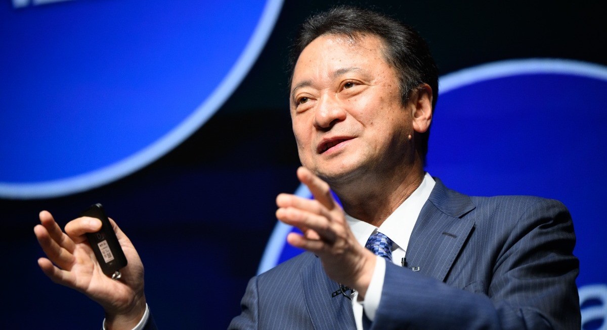 SoftBank plans AI cloud services in US to tap surging demand