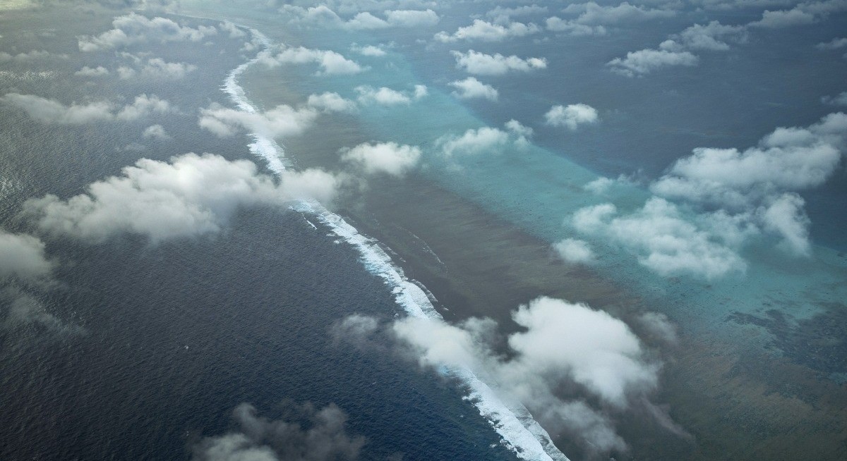 Philippines urges China to remove structure in disputed shoal