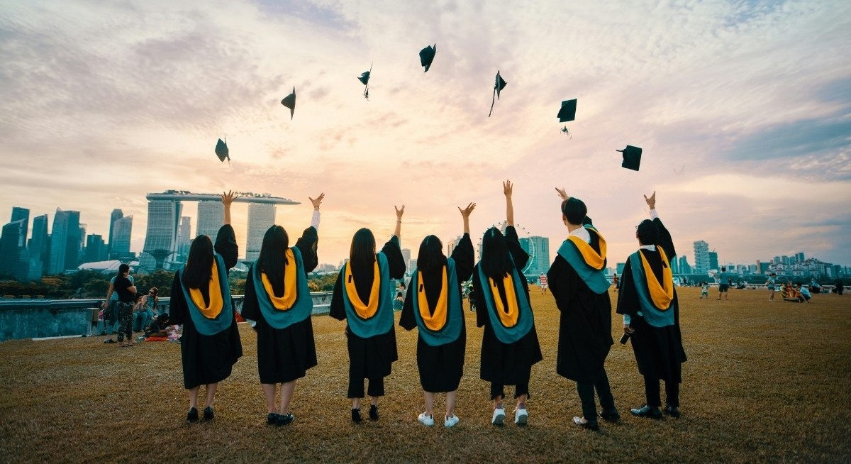Internship, education or audition?