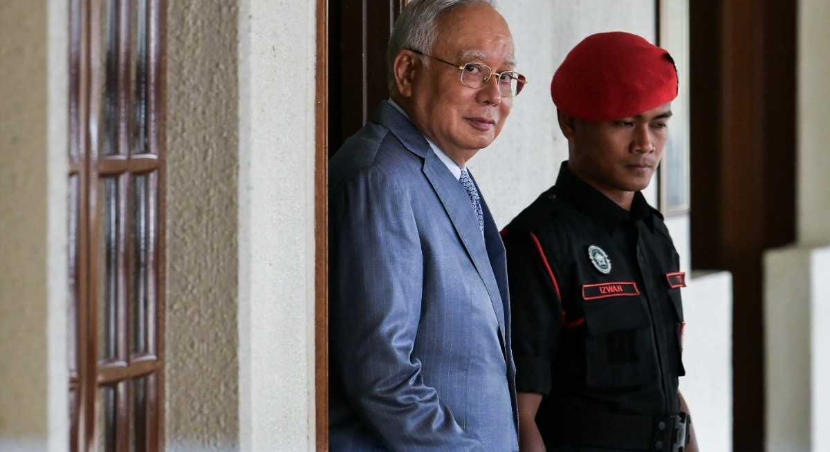 Double-header major court decisions await Najib on Christmas week