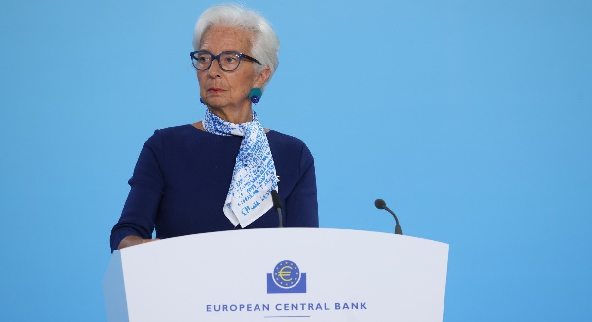 Euro hits August low as Lagarde’s rates talk diverges from Fed