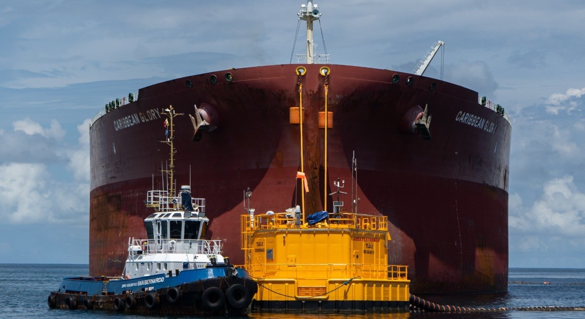 Oil falls on signs Russia’s Novorossiysk port resumes operations