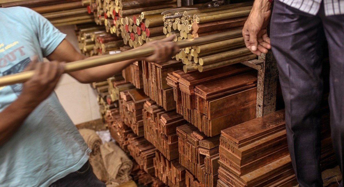 Copper pushes toward record on supply concerns and weaker dollar