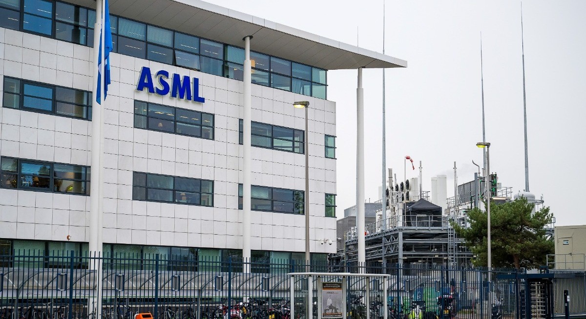 ASML soars to record high after blowout bookings, job cuts