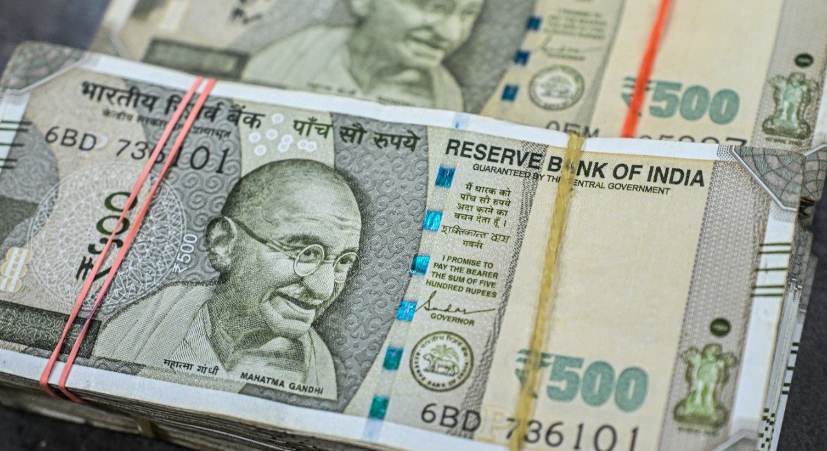 Indian rupee set for more chaos as banks unwind US$30 bil in arbitrage trades