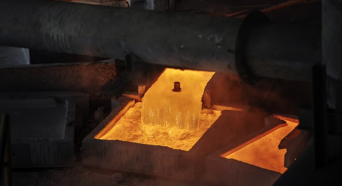 Copper rallies as peace-talk progress eases inflation fears
