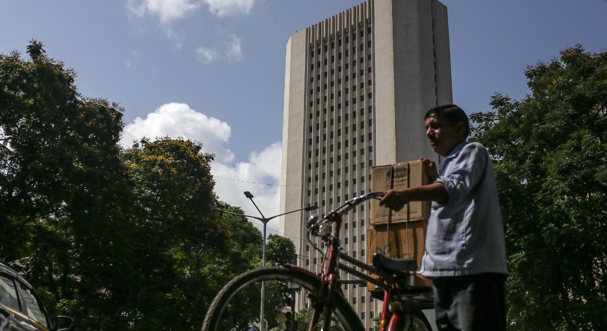 Foreign funds return to India’s banks after US$12 bil selloff