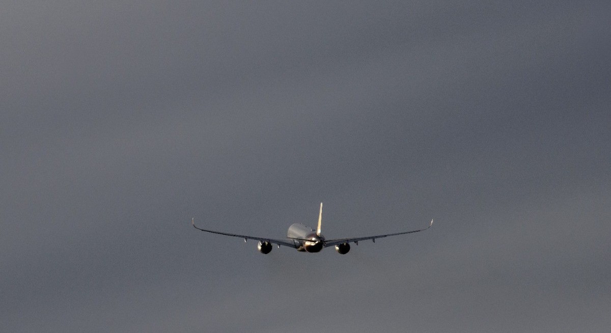 Europe plans to extend emission charges to foreign flights