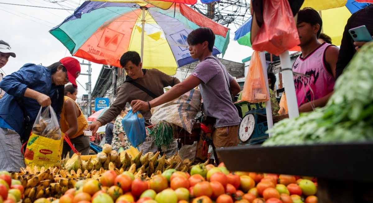 Philippines ready for policy rate move despite slower inflation