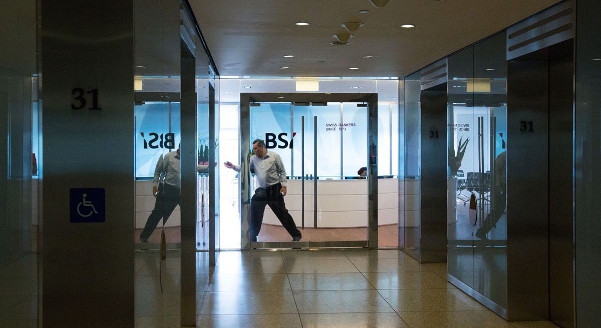 Singapore stops 1MDB liquidators from suing StanChart, BSI Bank