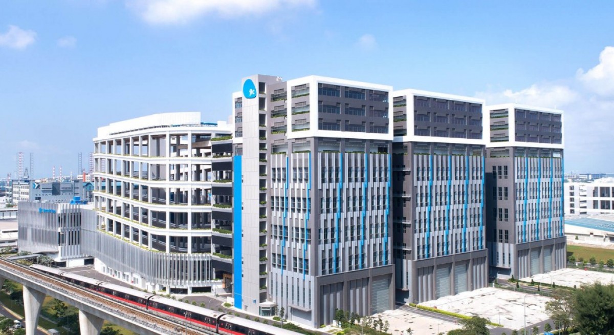 With greater supply of industrial space, overall occupancy falls 0.4% ppt in 4Q2025