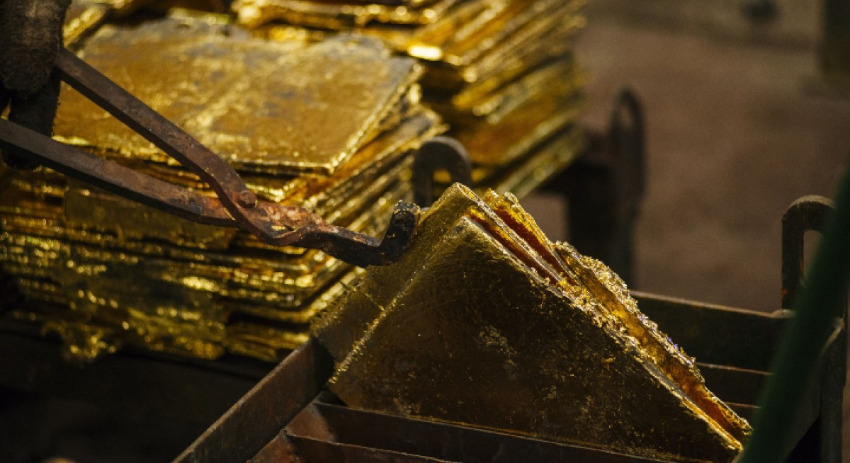 Foreign investors shun South African gold stocks on virus fears