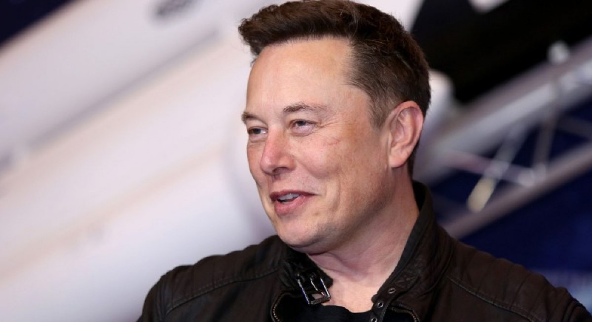 Elon Musk sells US$1.02 bil worth of Tesla shares; nears 10% share sale target