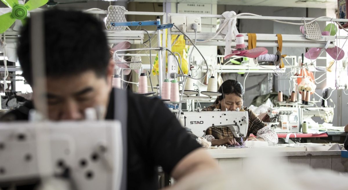 China's factory activity tops decade high, boosting recovery