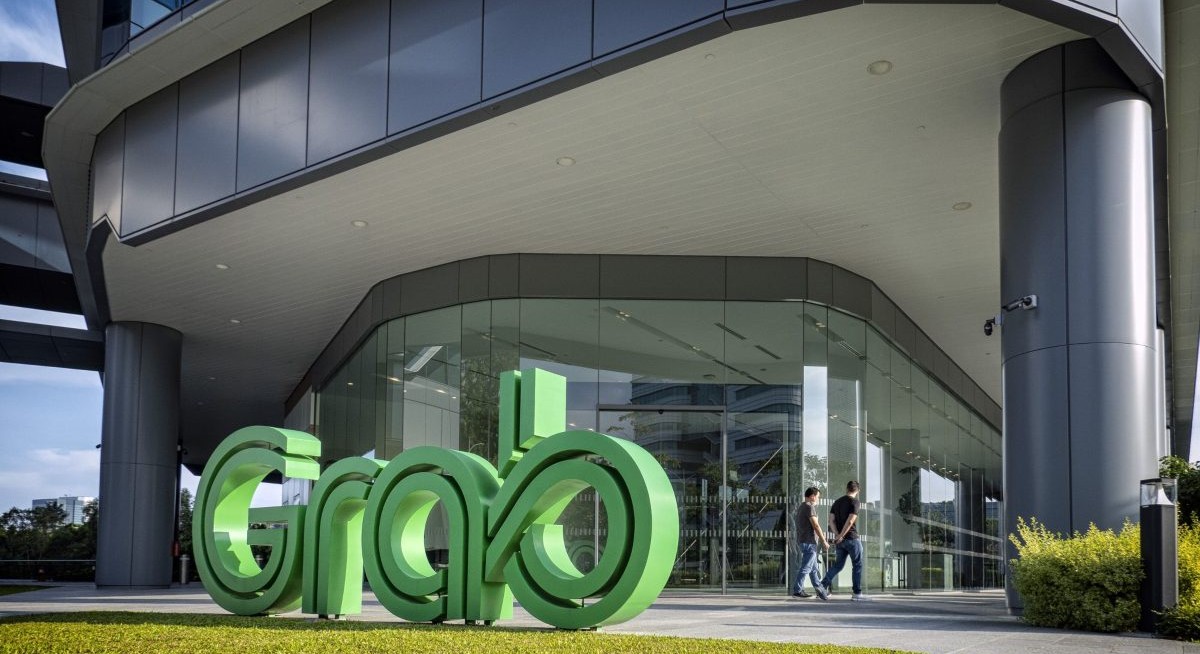 Southeast Asia’s ride-hailing app Grab sees users pulling back