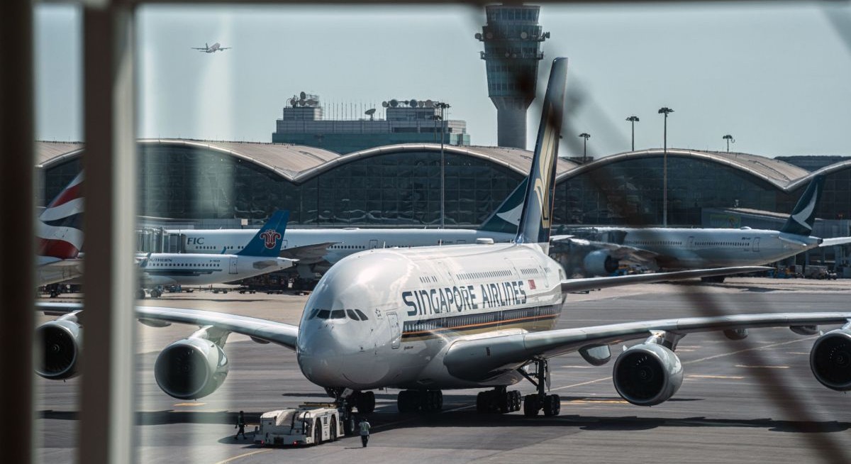 Analysts keep ‘reduce’ and ‘sell’ calls on SIA despite record quarterly performance