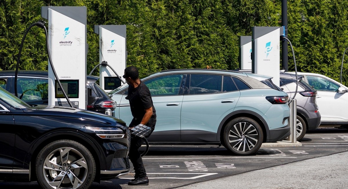 Sales slump is just a little bump in the road for EVs