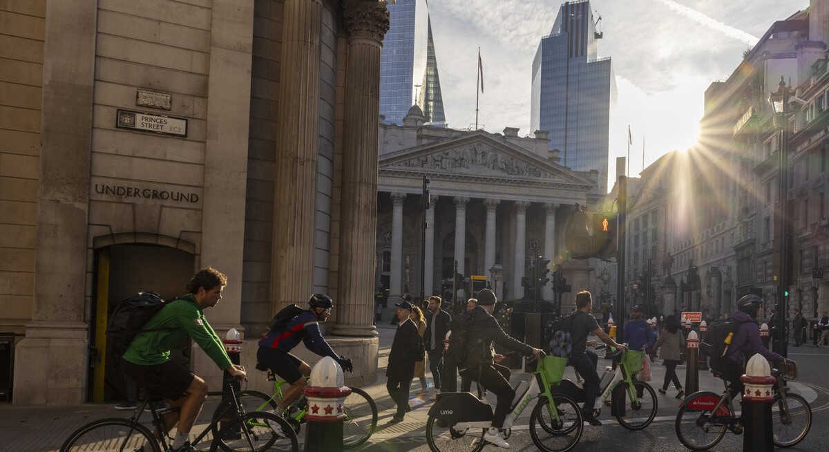 UK jobs market tightens amid fears over taxes, worker rights