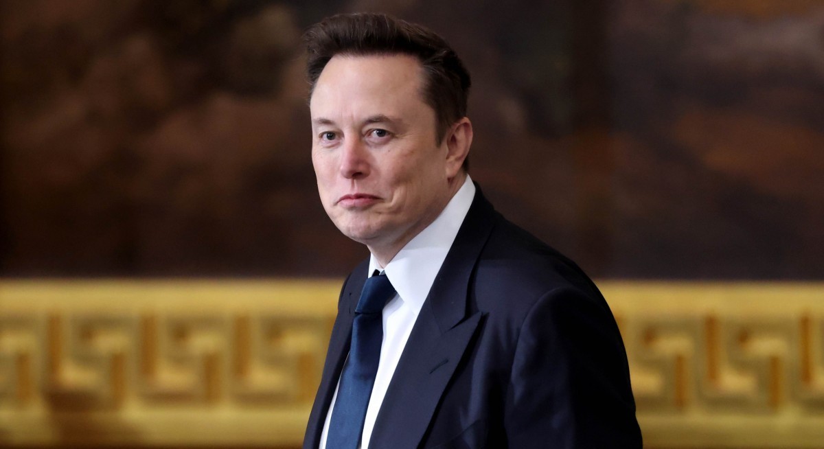 Elon Musk purchases about US$1 bil worth of Tesla shares