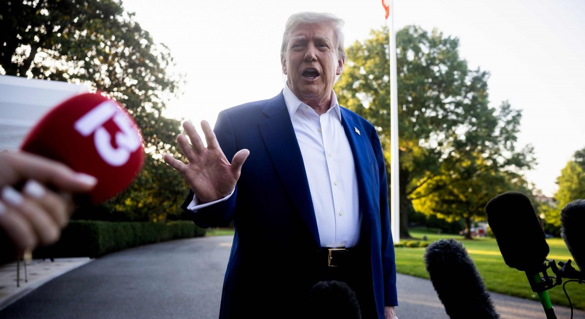 Trump lashes out at Israel and Iran in a bid to save truce