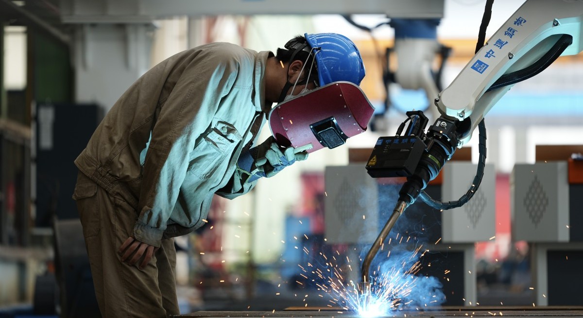 Goldman finds China enduring worst wage growth outside Covid