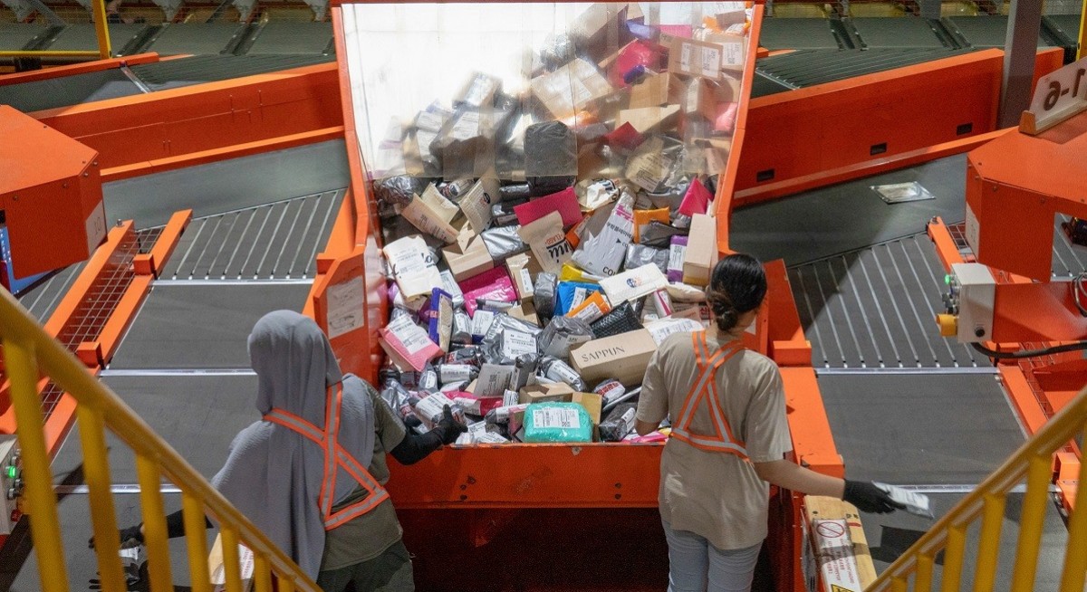 Hyperlocal deliveries fuel 300% stock rise for Shopee owner Sea