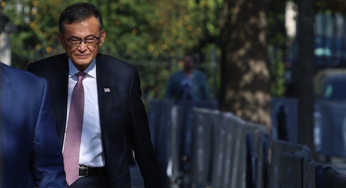 Intel rescue will depend on Trump as investor — and pitchman