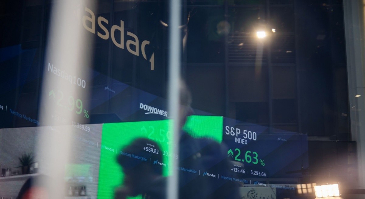 Funds missing tech rally turn to completion portfolios