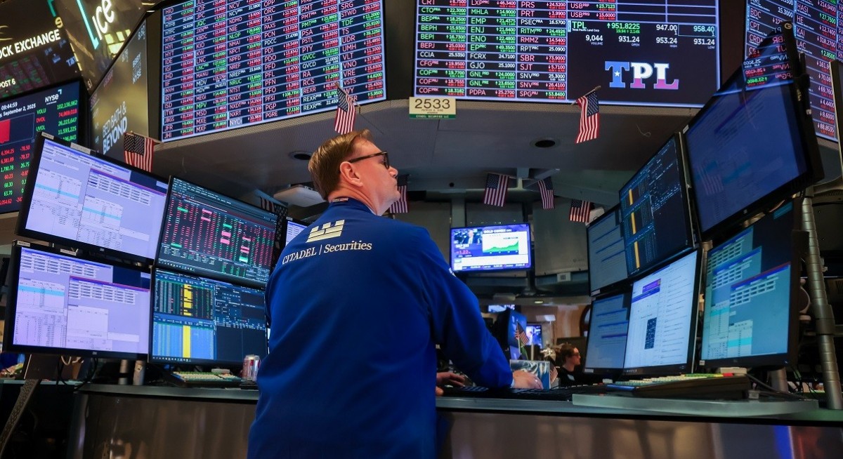 US market rally is built on narrative that is loaded with risk