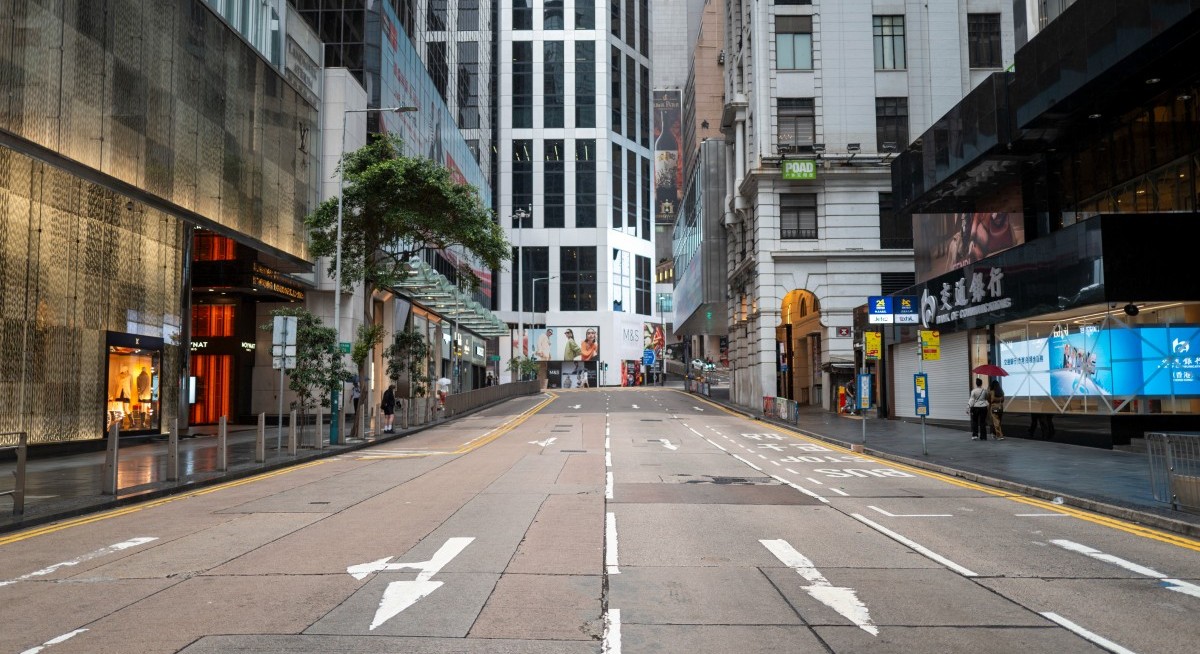 Hong Kong bankers pack luxury hotels near offices for typhoon trading