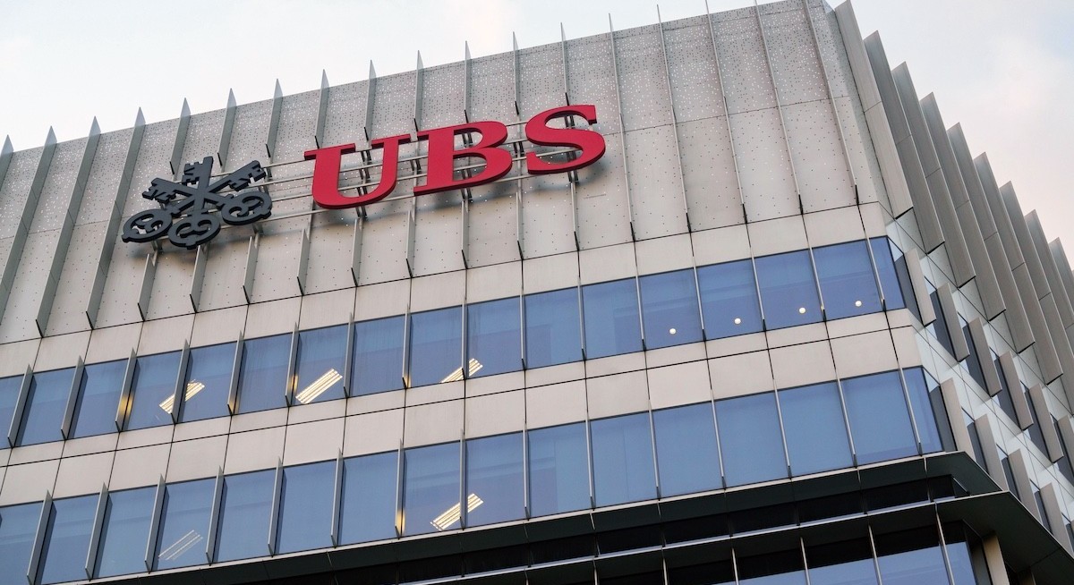 Navigating client relationships with AI