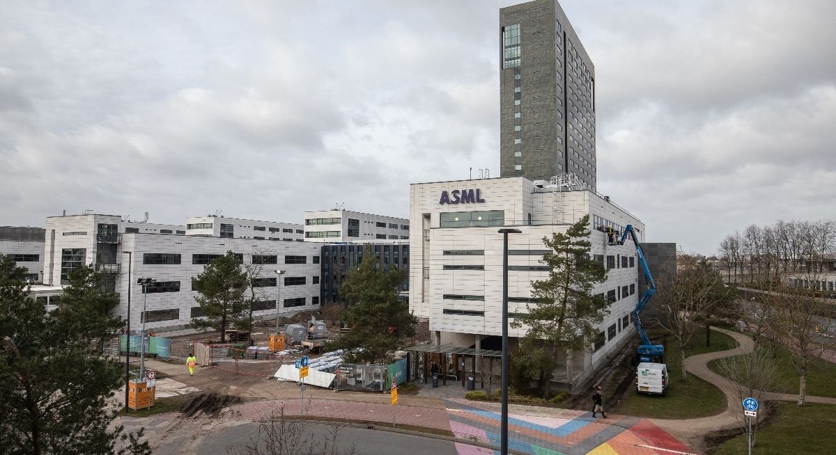 ASML orders beat expectations as AI arms race boosts demand