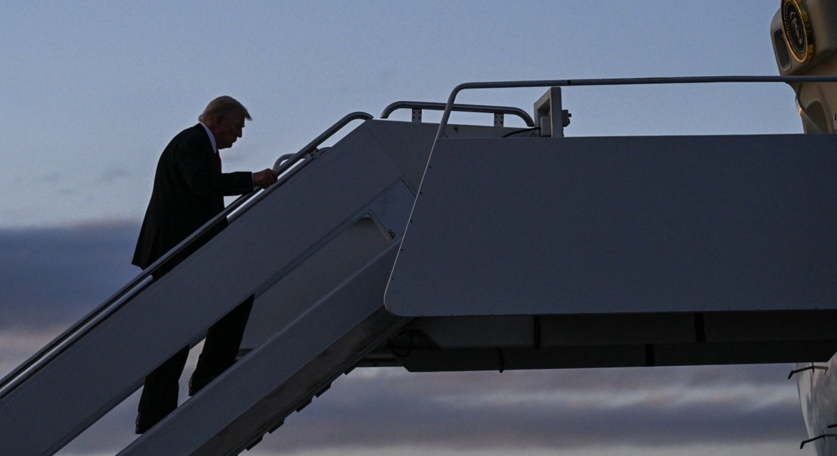 Trump says he will not attend Supreme Court hearing on tariffs