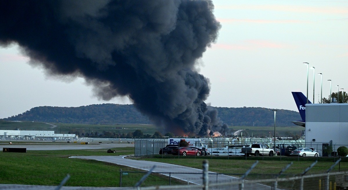 FAA says cause of UPS jet’s engine, pylon detachment under probe