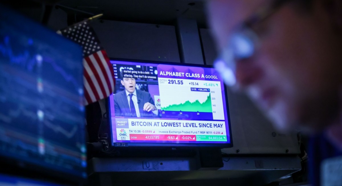 Asian stocks set for declines as sell-off deepens